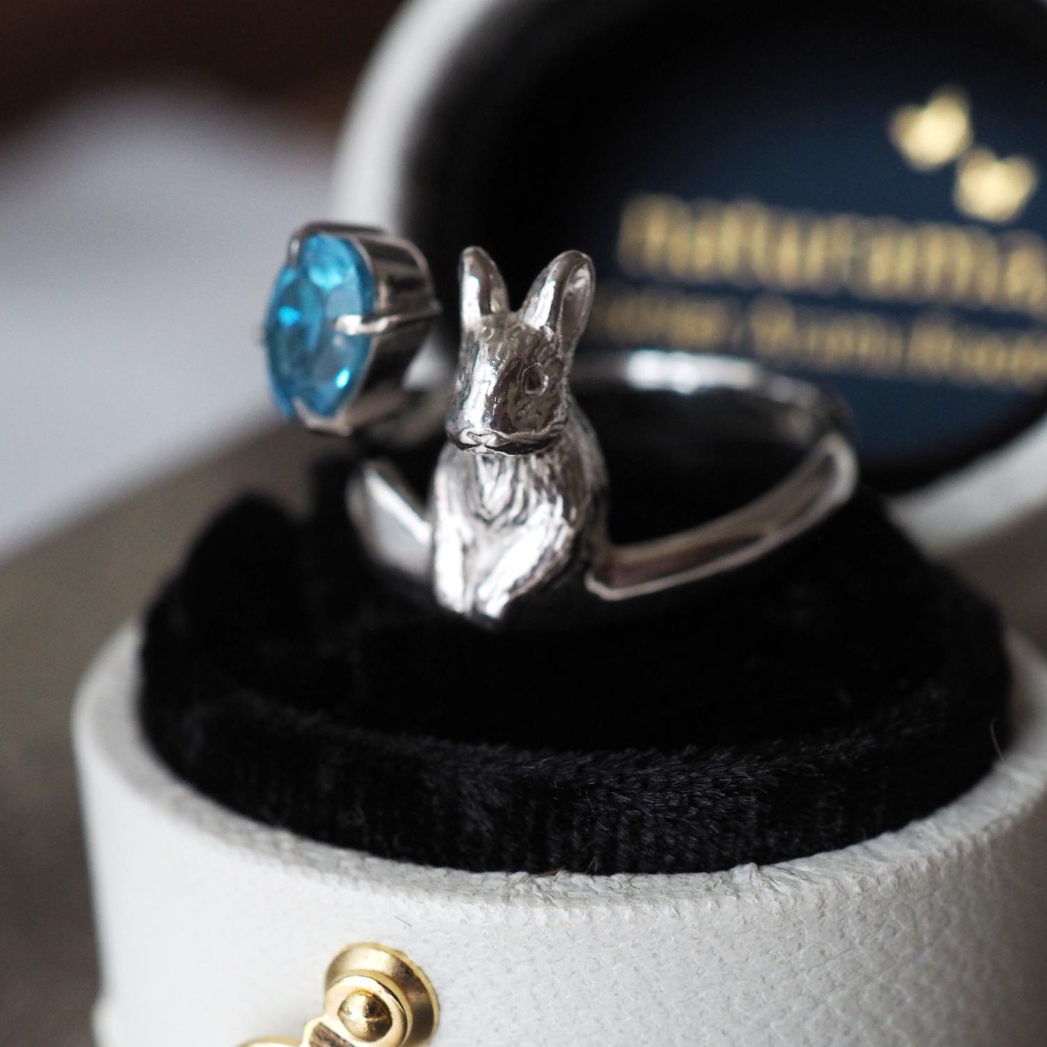 いろどりうさぎリング ブルートパーズ | 2枚目