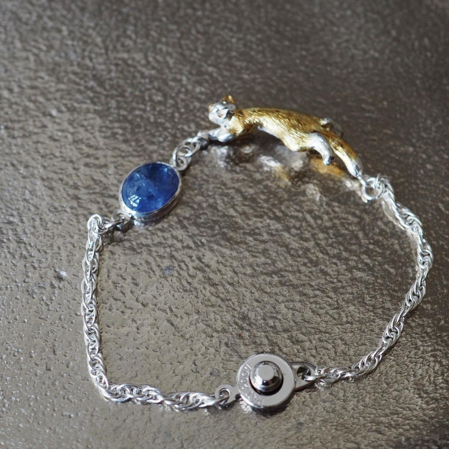 おしゃべり茶白猫ブレスレット タンザナイト1枚目の画像