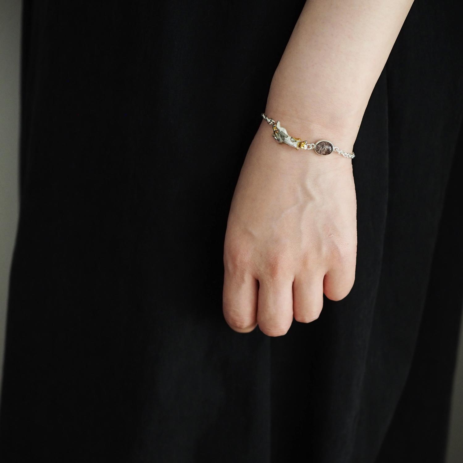 ふりむき三毛猫ブレスレット ガーデンクオーツ1枚目の画像