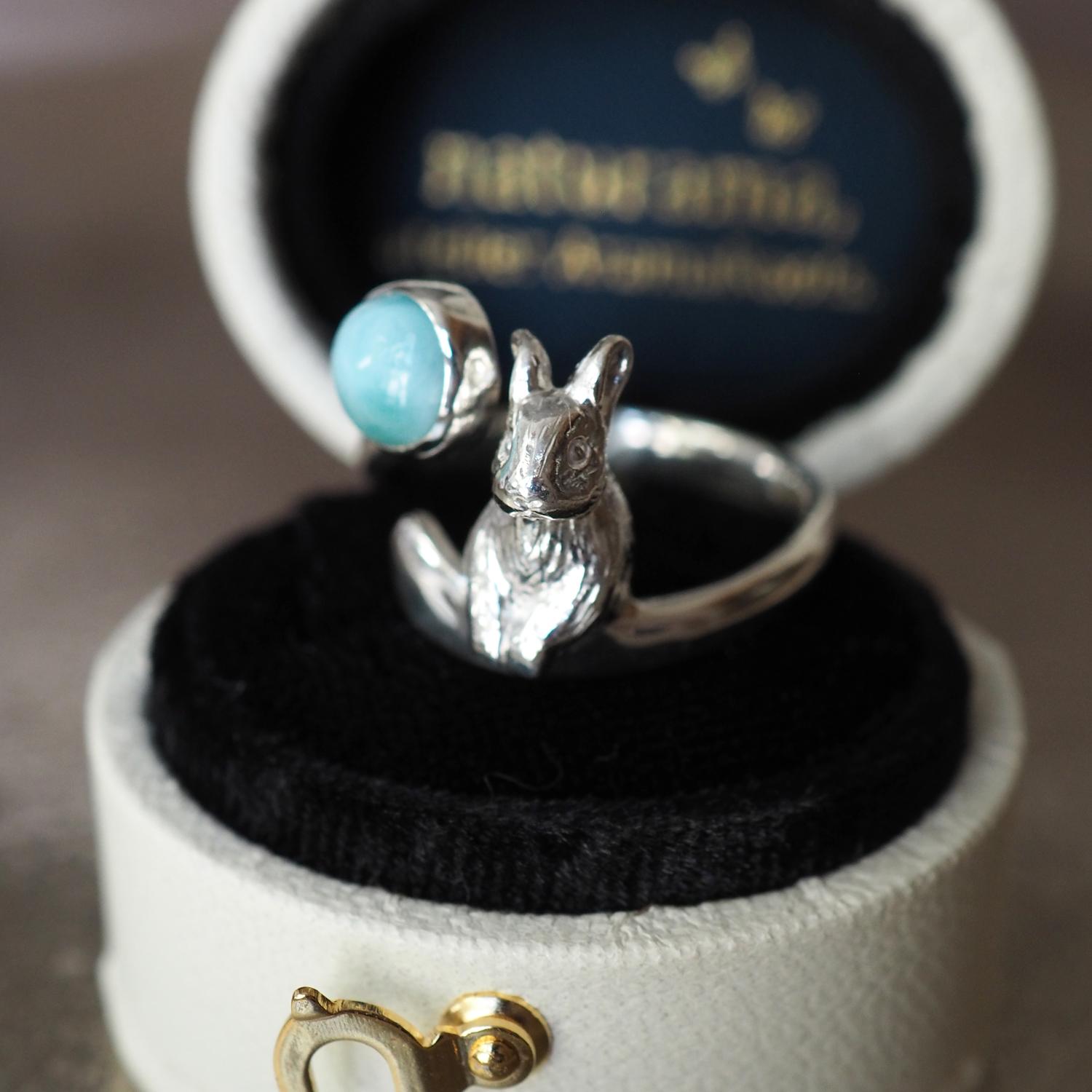 ラリマーいろどりうさぎリング 11号1枚目の画像