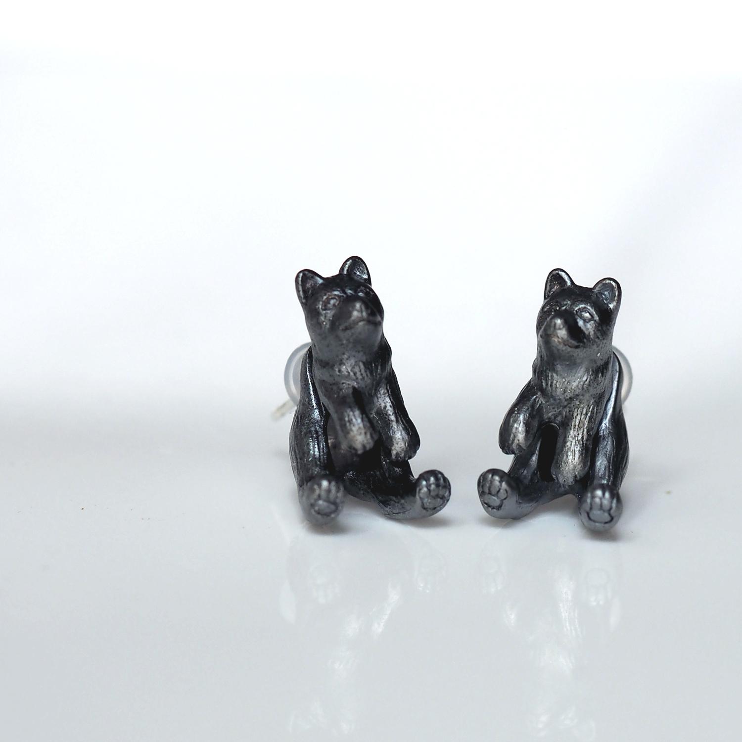 犬ピアス 立ち耳（ブラック）片耳1枚目の画像