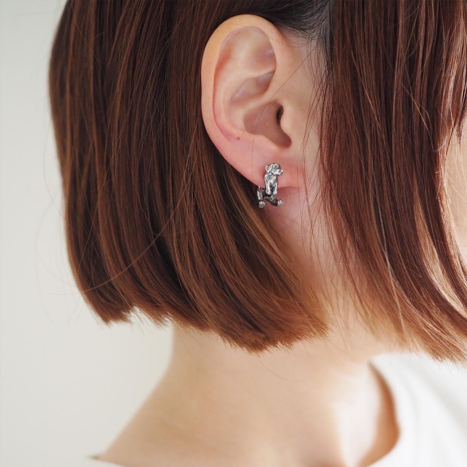 ラブラドールSilverピアス 片耳 黒ラブ 白ラブ1枚目の画像