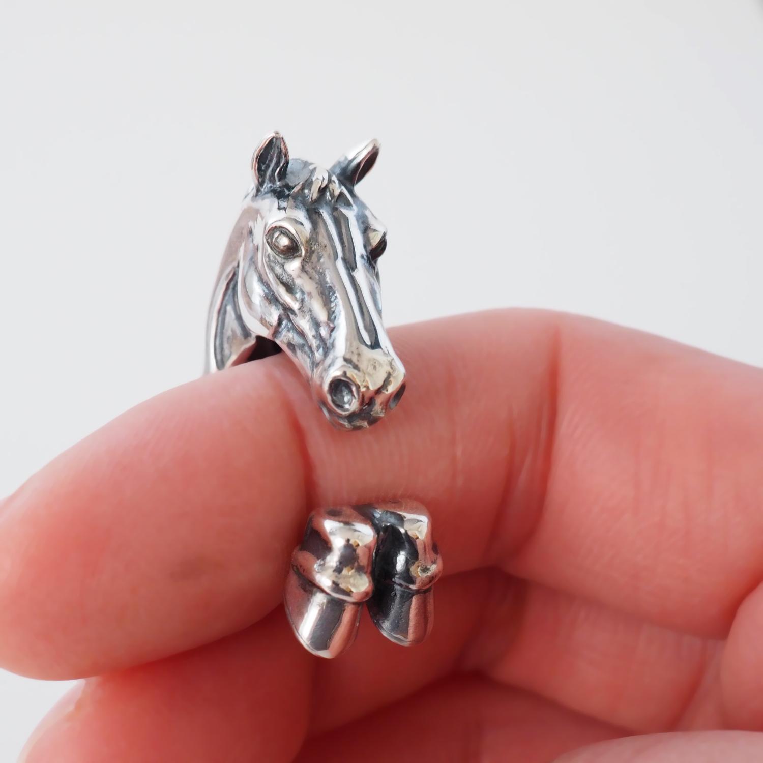 サラブレットモチーフ 馬のシルバーリング1枚目の画像