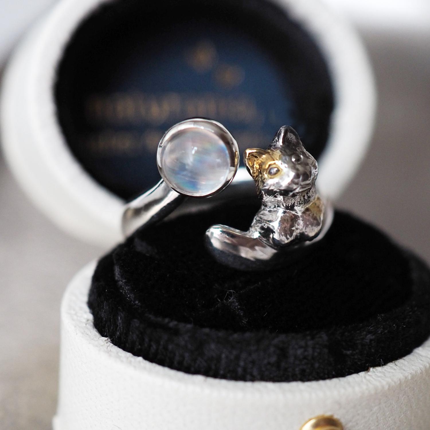 レインボームーンストーン三毛猫リング | 2枚目