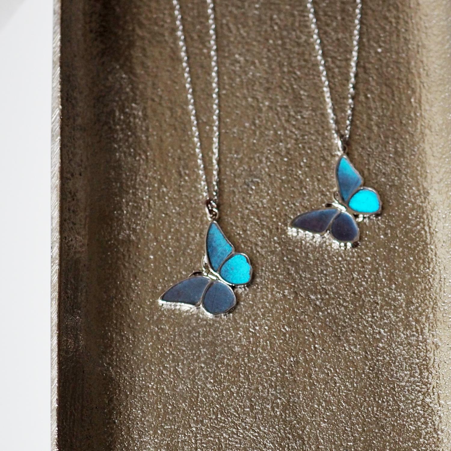 モルフォ蝶の小さなペンダント ななめ | 2枚目