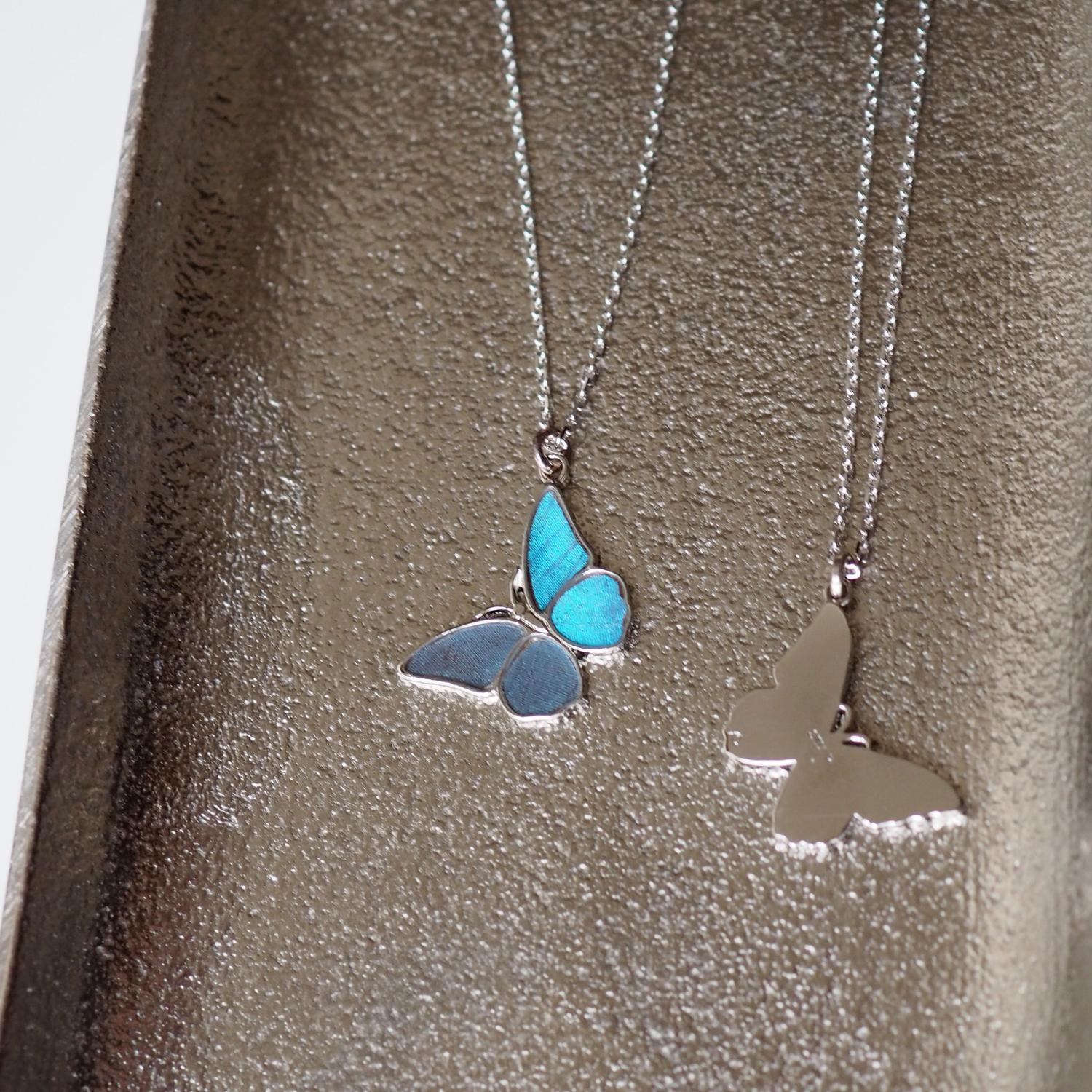 モルフォ蝶の小さなペンダント ななめ | 5枚目