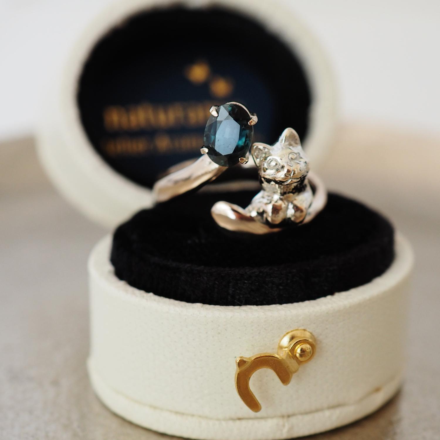 K10 ブルーグリーンサファイア 猫リング 11号1枚目の画像